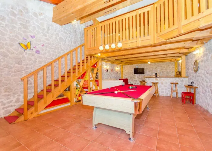 Vikendica House Srecko *